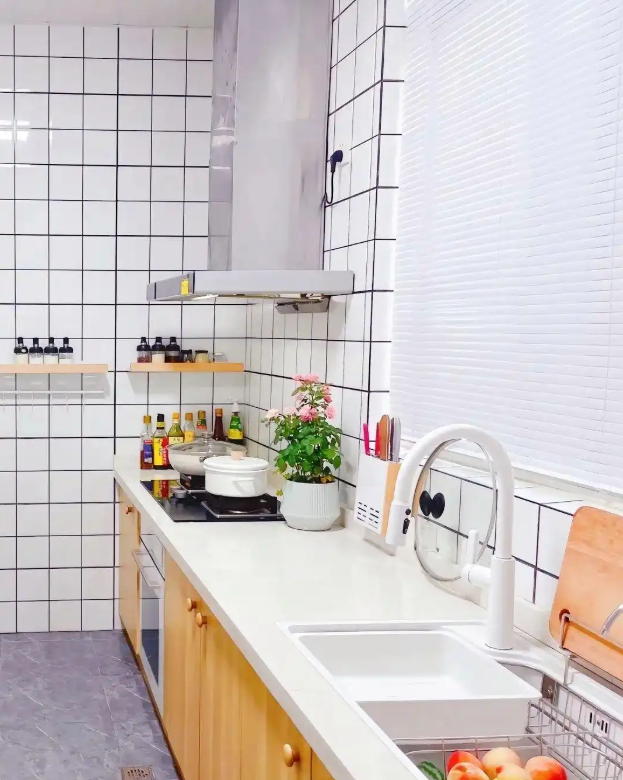 Con gái xây nhà 1,5 tỷ đồng cho cha mẹ dưỡng già ở quê: Không xa hoa, hào nhoáng nhưng thoải mái, ấm cúng hơn biệt thự nơi thành phố- Ảnh 6. Con gái xây nhà 1,5 tỷ đồng cho cha mẹ dưỡng già ở quê: Không xa hoa, hào nhoáng nhưng thoải mái, ấm cúng hơn biệt thự nơi thành phố- Ảnh 6.