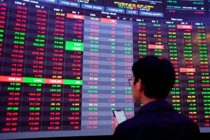 Vì sao dòng vốn ngoại rút cả tỷ USD ra khỏi thị trường chứng khoán?- Ảnh 2.