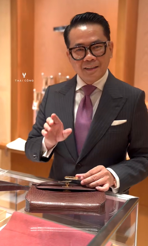 Thái Công lại vướng phải ồn ào túi hiệu tiền tỷ- Ảnh 4. Thái Công lại vướng phải ồn ào túi hiệu tiền tỷ- Ảnh 4.