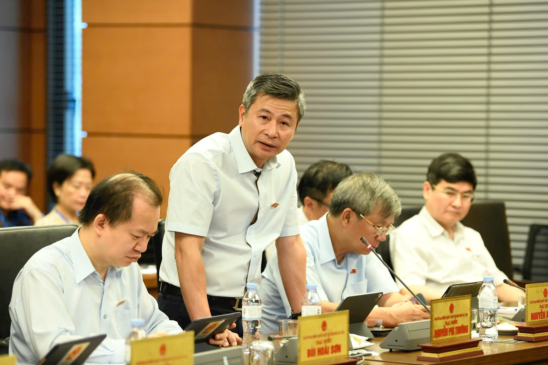 Đại biểu Quốc hội đề xuất quy định khu đô thị mới phải có trạm sạc xe điện- Ảnh 1. Đại biểu Quốc hội đề xuất quy định khu đô thị mới phải có trạm sạc xe điện- Ảnh 1.