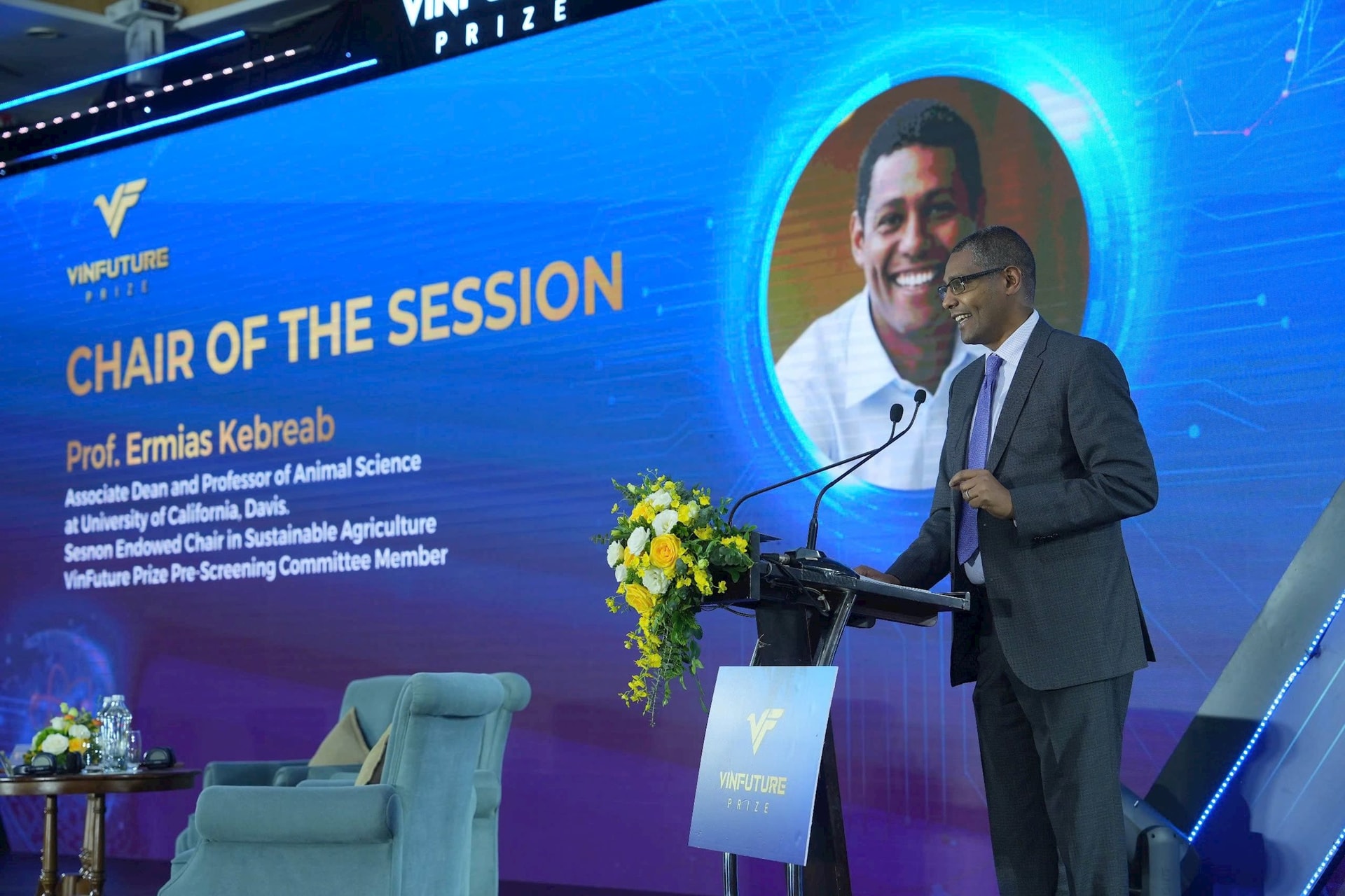 GS Mỹ "hiến kế" giúp VN có thể chinh phục ngành kinh tế hơn 3.000 tỷ USD, tạo ra hàng triệu việc làm- Ảnh 2.