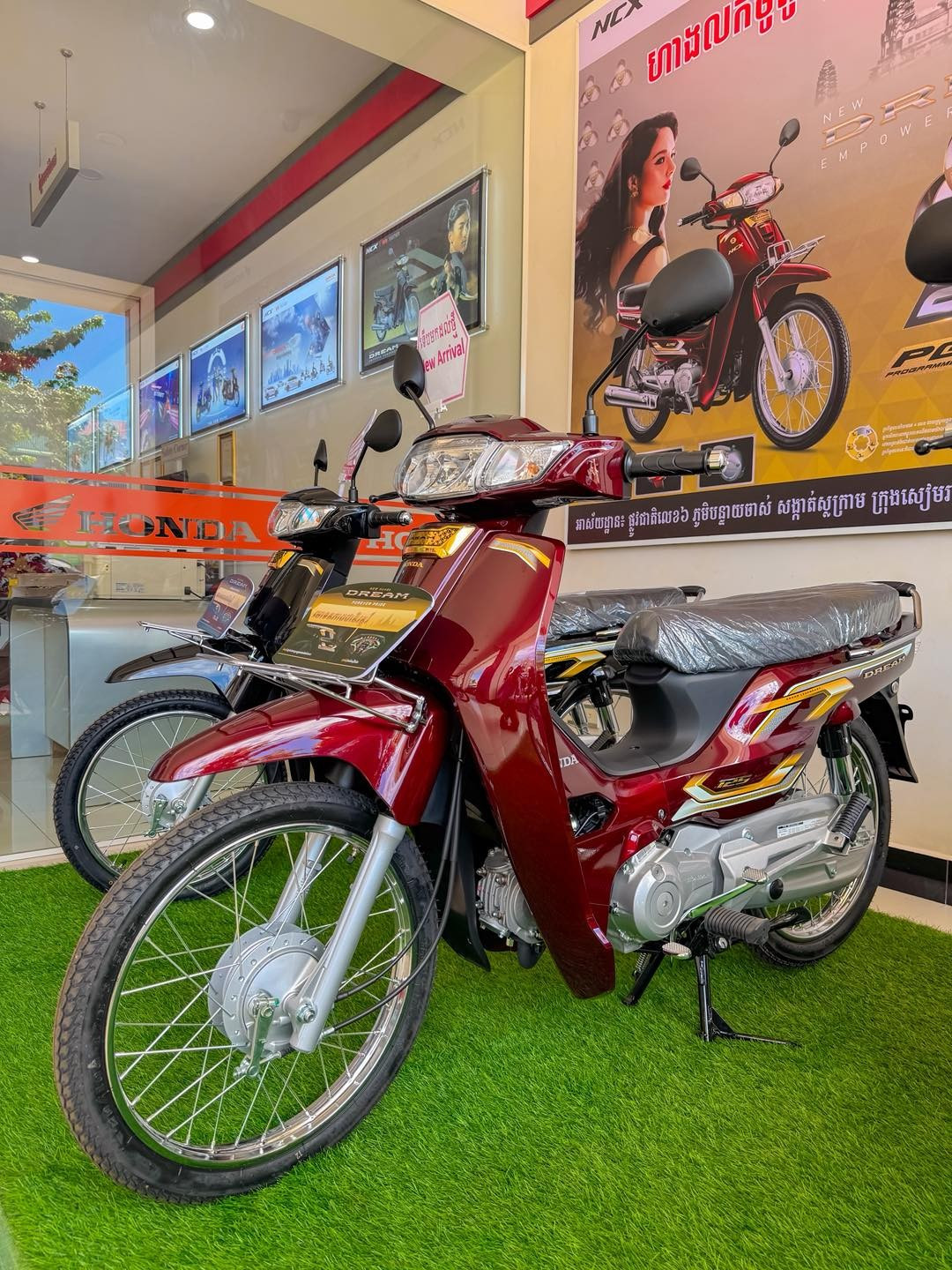 Huyền thoại Honda Dream có phiên bản mới- Ảnh 1.
