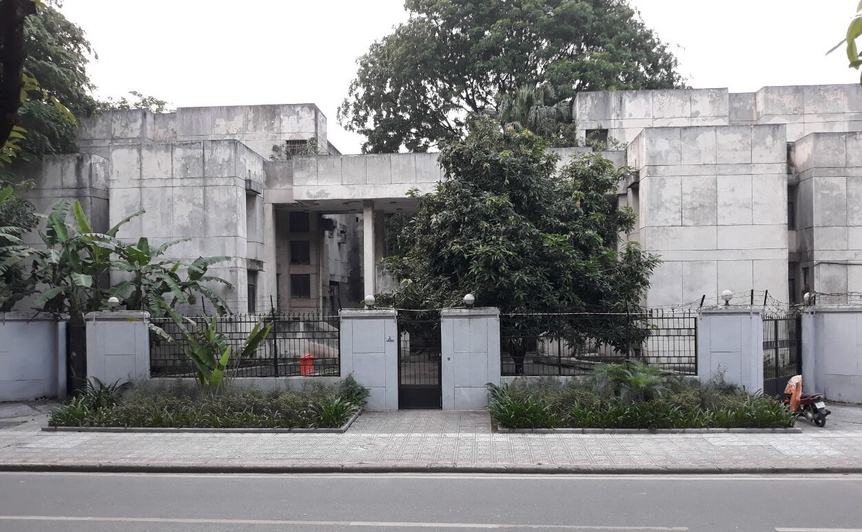 Từ 'ngôi nhà hoang', khu nhà 300 Kim Mã lột xác lung linh giữa Hà Nội- Ảnh 1.