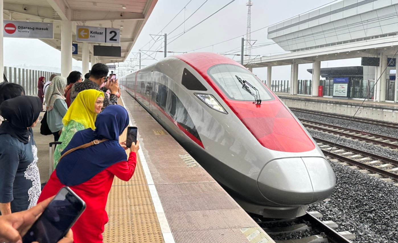 Ngán ngẩm cảnh nước khác nợ 800 triệu đến 7 tỷ USD, nền kinh tế lớn thứ 3 châu Á quyết không chọn Trung Quốc xây đường sắt cao tốc 508 km: Chốt công nghệ từ 1 quốc gia khác- Ảnh 1.