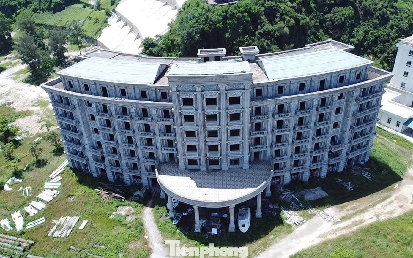 Sốt ruột hình ảnh khách sạn hạng sang 'đắp chiếu' ở Đồ Sơn- Ảnh 5.