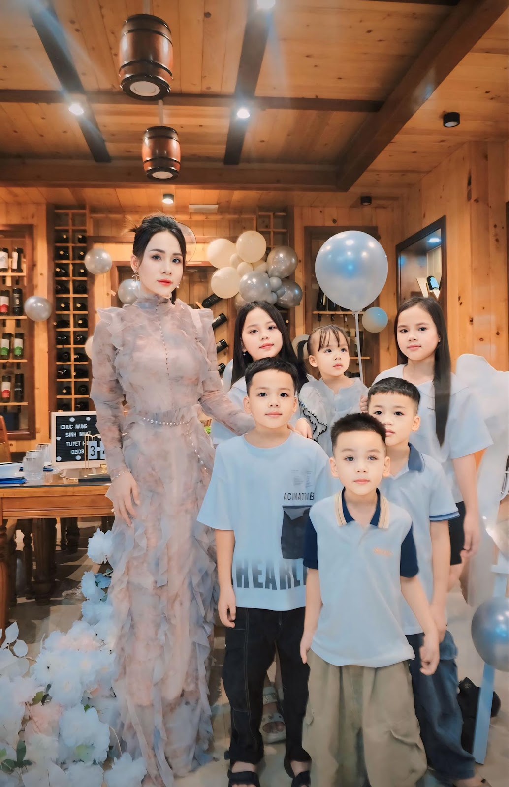 Mẹ 34 tuổi ở Nghệ An sinh 6 con, chồng đi làm xa một mình “cân” hết, chi phí nuôi con mới choáng- Ảnh 5. Mẹ 34 tuổi ở Nghệ An sinh 6 con, chồng đi làm xa một mình “cân” hết, chi phí nuôi con mới choáng- Ảnh 5.