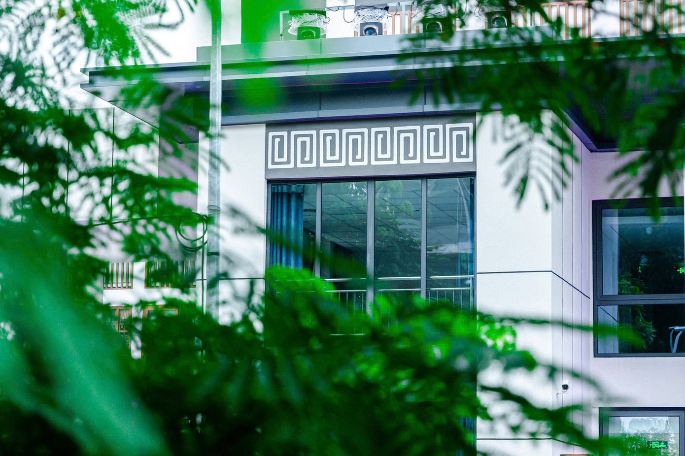 Từ 'ngôi nhà hoang', khu nhà 300 Kim Mã lột xác lung linh giữa Hà Nội- Ảnh 6.