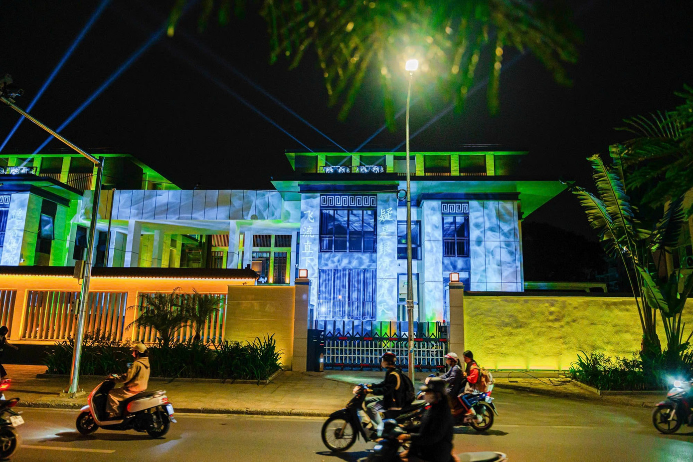 Từ 'ngôi nhà hoang', khu nhà 300 Kim Mã lột xác lung linh giữa Hà Nội- Ảnh 12.