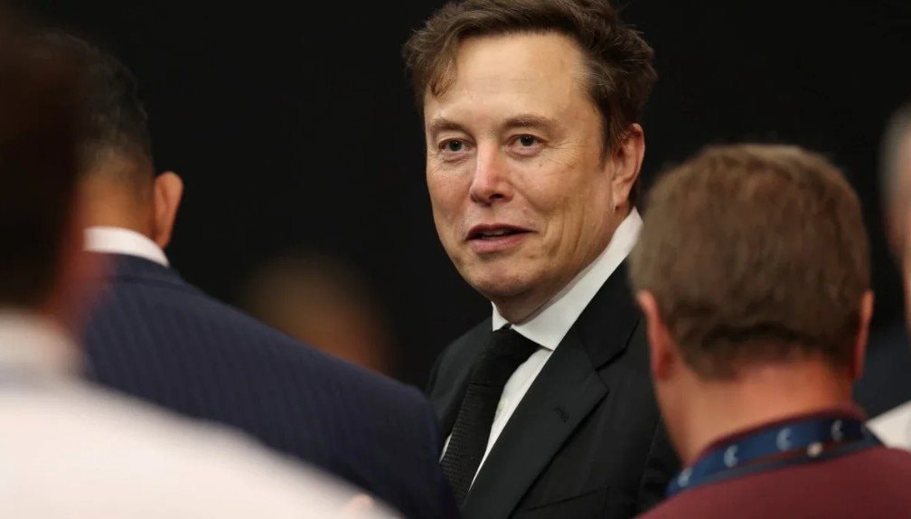 Vừa được chấp nhận gói thưởng 1 nghìn tỷ USD, Elon Musk tuyên bố có thể giúp 'GDP toàn cầu tăng 100 lần'- Ảnh 1.