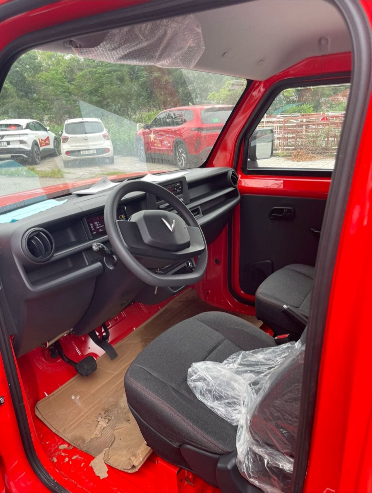 Lần đầu thấy rõ nội thất "xe tải" VinFast- Ảnh 1.