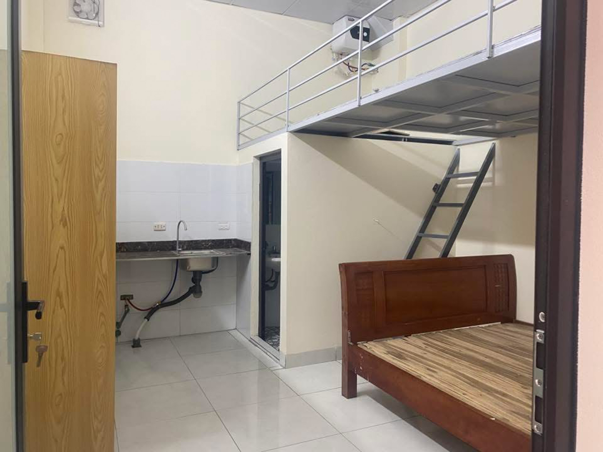 Giá chung cư Hà Nội lên hơn 100 triệu đồng/m2, người lương 5 triệu đang ở đâu?- Ảnh 6.