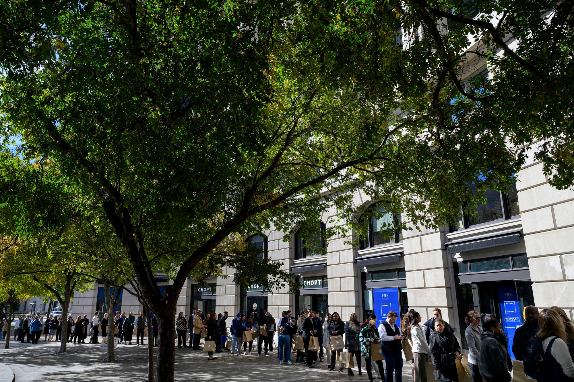 Mỹ nỗ lực "mở cửa" lại chính phủ- Ảnh 1. Mỹ nỗ lực "mở cửa" lại chính phủ- Ảnh 1.