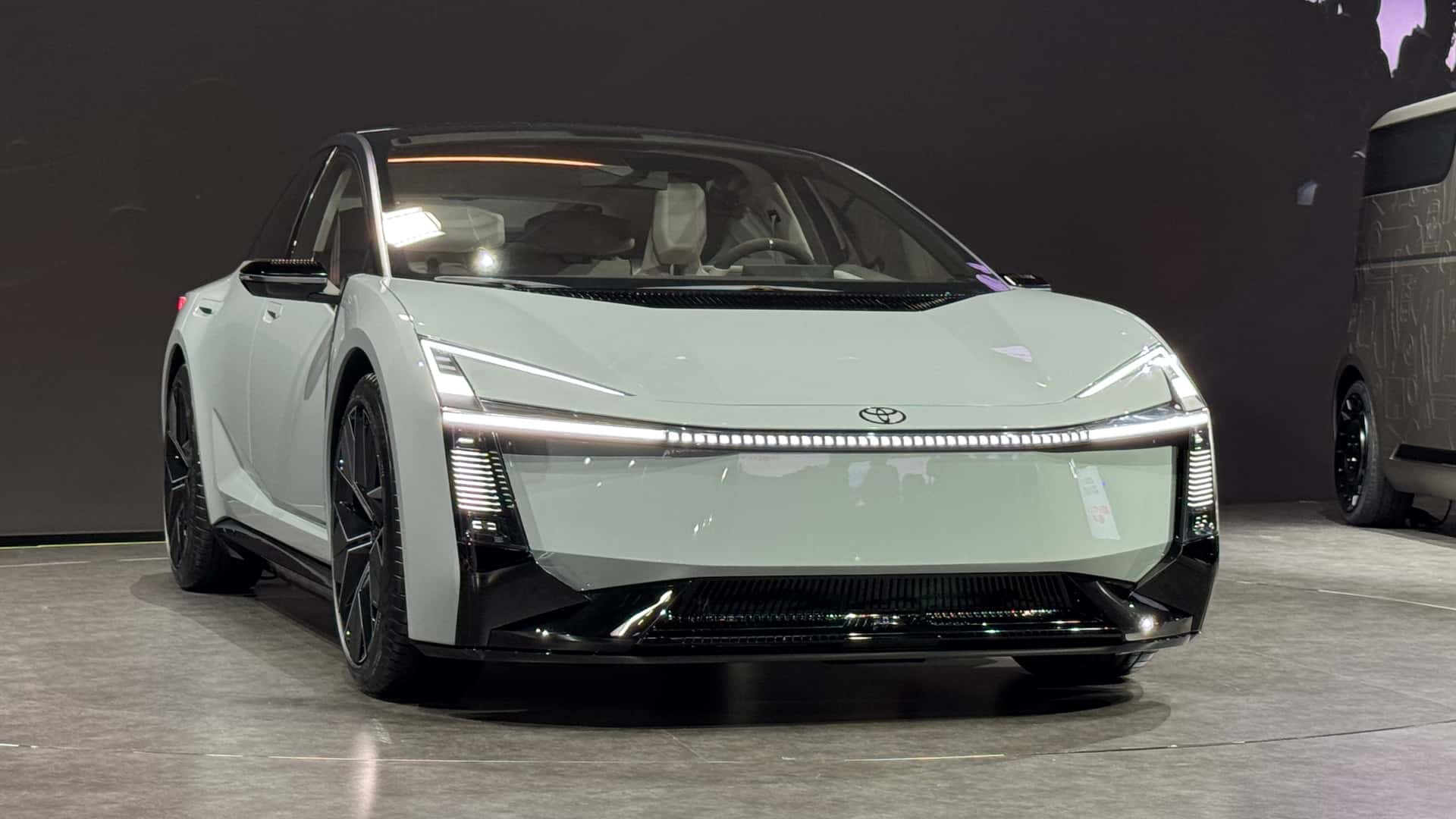 Toyota Corolla Altis sắp có loạt động cơ mới đấu Civic: Đều 1.5L nhưng có tăng áp, hybrid, ‘ăn’ xăng chỉ từ 2,5L/100km ngang SH- Ảnh 4. Toyota Corolla Altis sắp có loạt động cơ mới đấu Civic: Đều 1.5L nhưng có tăng áp, hybrid, ‘ăn’ xăng chỉ từ 2,5L/100km ngang SH- Ảnh 4.