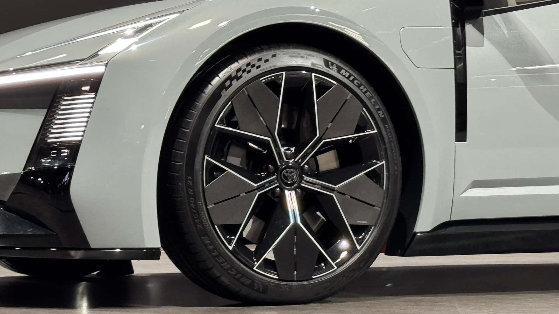 Toyota Corolla Altis sắp có loạt động cơ mới đấu Civic: Đều 1.5L nhưng có tăng áp, hybrid, ‘ăn’ xăng chỉ từ 2,5L/100km ngang SH- Ảnh 8. Toyota Corolla Altis sắp có loạt động cơ mới đấu Civic: Đều 1.5L nhưng có tăng áp, hybrid, ‘ăn’ xăng chỉ từ 2,5L/100km ngang SH- Ảnh 8.