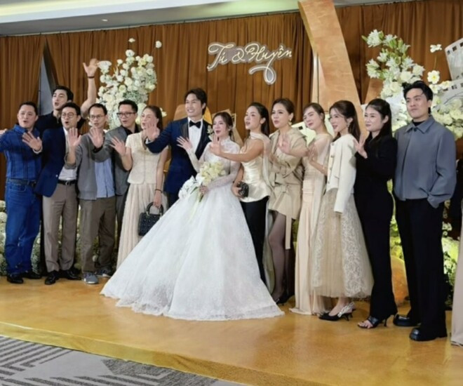 Ngọc Huyền liên tục khóc trong đám cưới với Đình Tú- Ảnh 2.