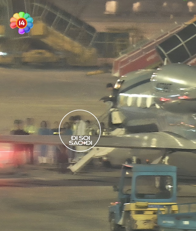 Tình trạng của G-DRAGON trên chiếc chuyên cơ giá 1.200 tỷ đồng sang Việt Nam- Ảnh 3. Tình trạng của G-DRAGON trên chiếc chuyên cơ giá 1.200 tỷ đồng sang Việt Nam- Ảnh 3.