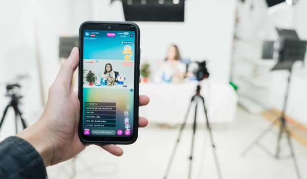 Đề xuất dừng livestream khi phát hiện vi phạm, doanh nghiệp, KOL, KOC nói gì?- Ảnh 4. Đề xuất dừng livestream khi phát hiện vi phạm, doanh nghiệp, KOL, KOC nói gì?- Ảnh 4.