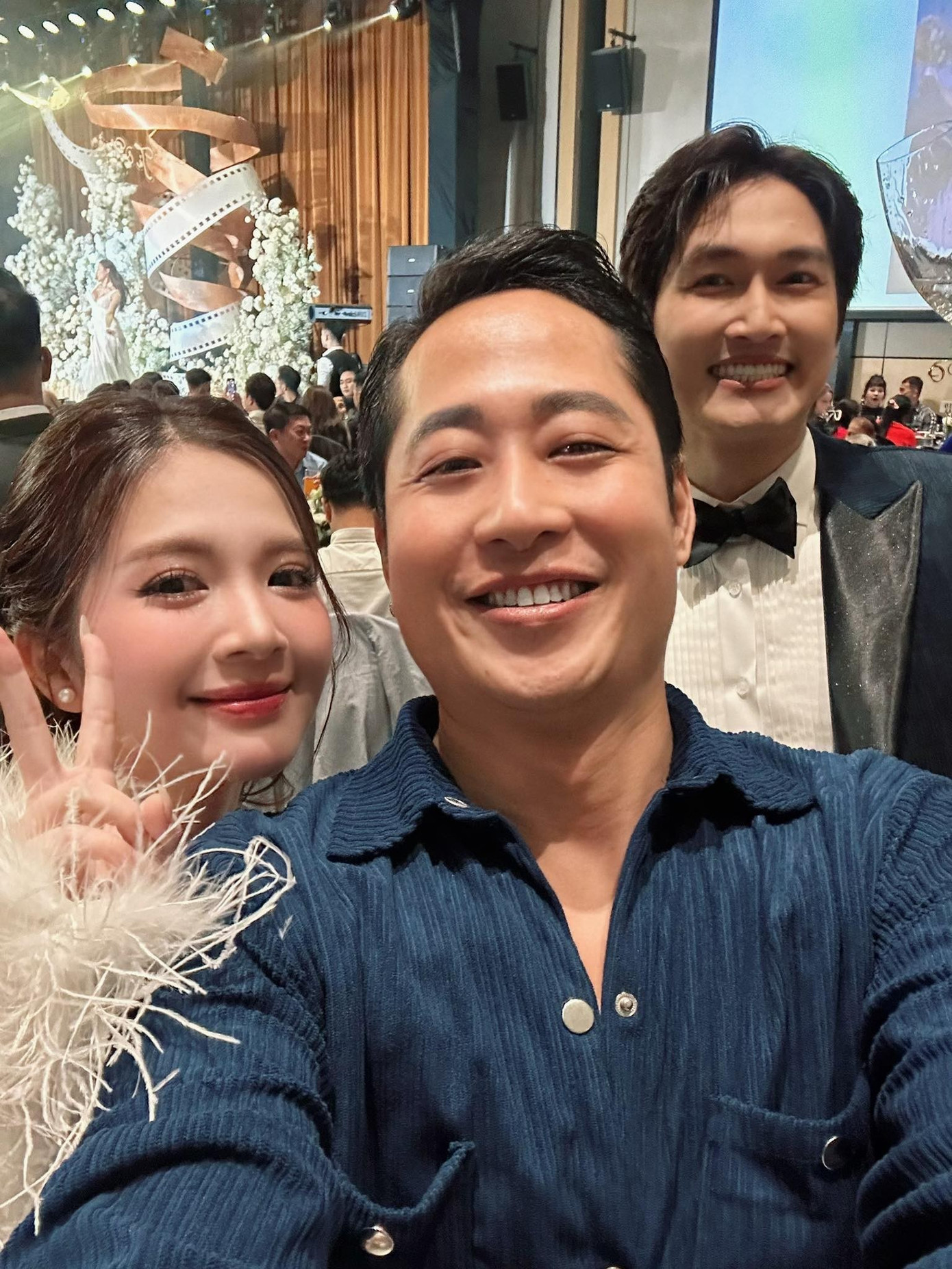 Ngọc Huyền liên tục khóc trong đám cưới với Đình Tú- Ảnh 1.