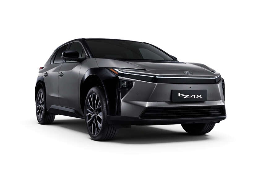Toyota bZ4X 2026 bán thêm ở một thị trường gần Việt Nam: Giá quy đổi từ hơn 1,2 tỷ đồng, 2 bản, chạy 600km/sạc- Ảnh 2. Toyota bZ4X 2026 bán thêm ở một thị trường gần Việt Nam: Giá quy đổi từ hơn 1,2 tỷ đồng, 2 bản, chạy 600km/sạc- Ảnh 2.