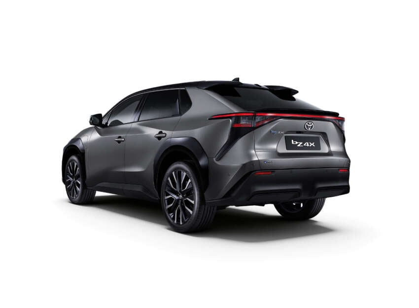 Toyota bZ4X 2026 bán thêm ở một thị trường gần Việt Nam: Giá quy đổi từ hơn 1,2 tỷ đồng, 2 bản, chạy 600km/sạc- Ảnh 3. Toyota bZ4X 2026 bán thêm ở một thị trường gần Việt Nam: Giá quy đổi từ hơn 1,2 tỷ đồng, 2 bản, chạy 600km/sạc- Ảnh 3.