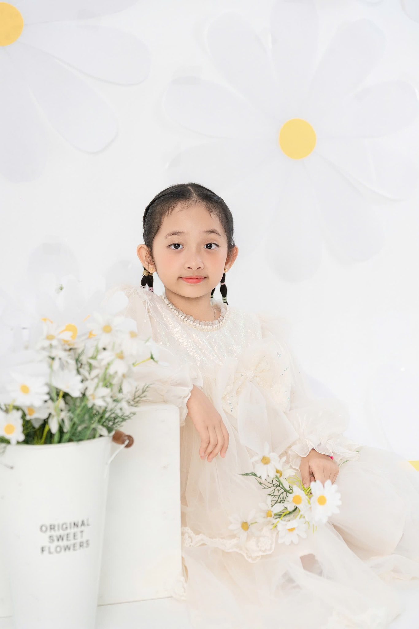 "Mợ chảnh" nhà Khánh Thi - Phan Hiển 7 tuổi đã mang thần thái giống mẹ - nữ hoàng dancesport, visual công chúa xinh yêu- Ảnh 9. "Mợ chảnh" nhà Khánh Thi - Phan Hiển 7 tuổi đã mang thần thái giống mẹ - nữ hoàng dancesport, visual công chúa xinh yêu- Ảnh 9.