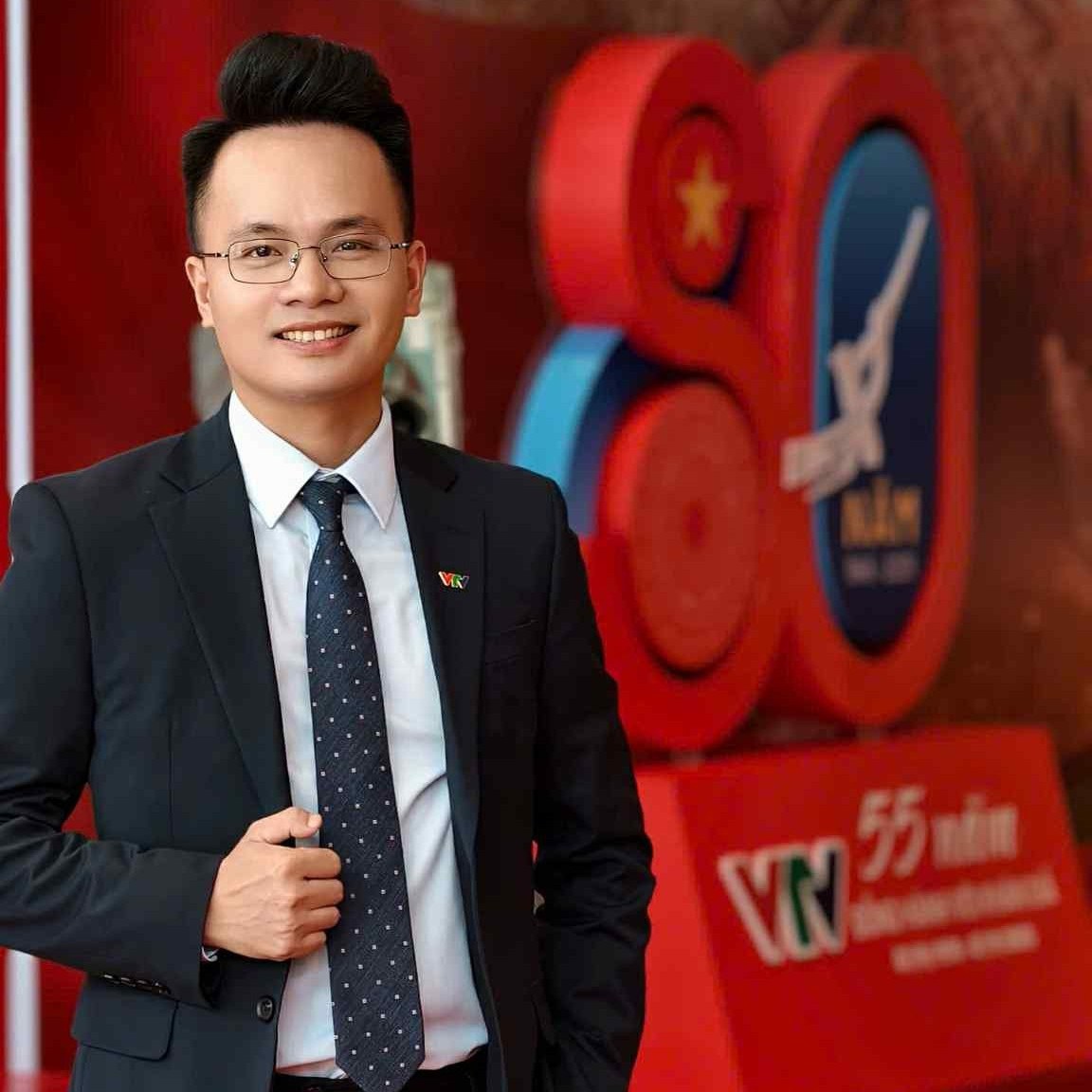 "Không biết chị còn nhớ em không..." - Cựu thí sinh Olympia viết mail cho MC Tùng Chi xin cộng tác, 13 năm sau thành Bí thư Đoàn VTV- Ảnh 4. "Không biết chị còn nhớ em không..." - Cựu thí sinh Olympia viết mail cho MC Tùng Chi xin cộng tác, 13 năm sau thành Bí thư Đoàn VTV- Ảnh 4.