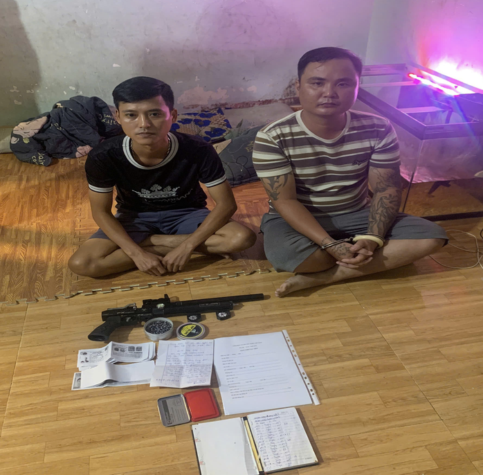 Kêu gọi những ai là nạn nhân của nhóm “Văn Dương” đến công an gần nhất để trình báo- Ảnh 2. Kêu gọi những ai là nạn nhân của nhóm “Văn Dương” đến công an gần nhất để trình báo- Ảnh 2.