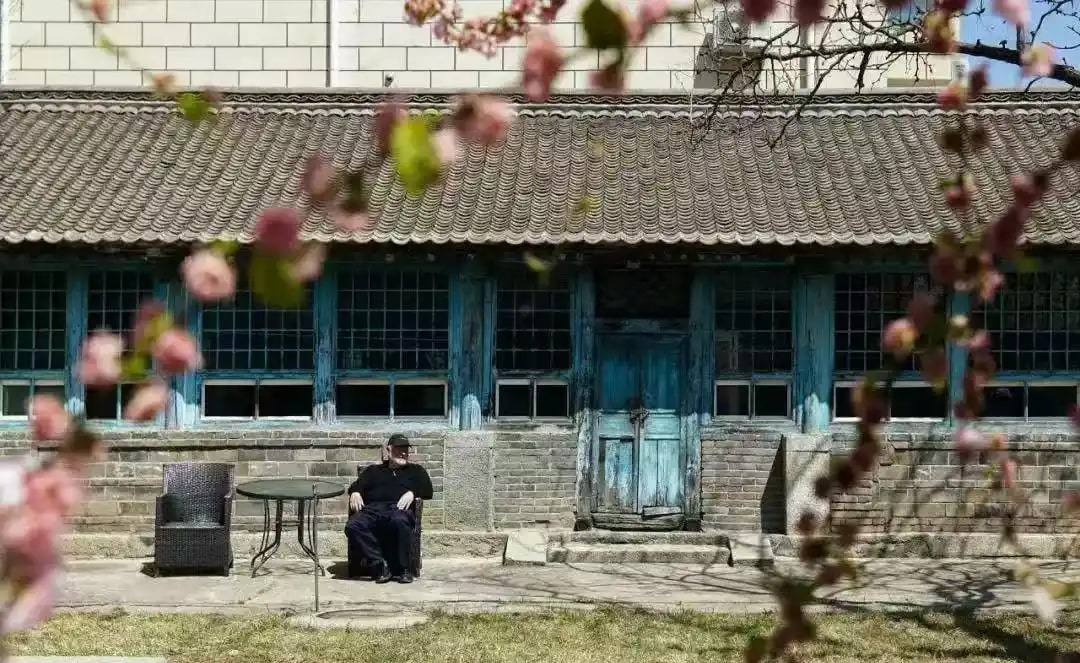 Người đàn ông xây biệt thự dưới chân Vạn Lý Trường Thành, hồi sinh cả 1 ngôi làng: 1,4 tỷ dân Trung phải nể!- Ảnh 16. Người đàn ông xây biệt thự dưới chân Vạn Lý Trường Thành, hồi sinh cả 1 ngôi làng: 1,4 tỷ dân Trung phải nể!- Ảnh 16.