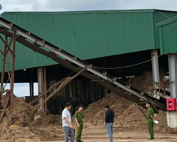 Vụ 2 người thương vong do rơi từ độ cao 6 m: Dừng hoạt động công ty- Ảnh 1. Vụ 2 người thương vong do rơi từ độ cao 6 m: Dừng hoạt động công ty- Ảnh 1.
