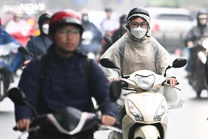 Chuyên gia lý giải vì sao Hà Nội nồm ẩm bất thường- Ảnh 1.