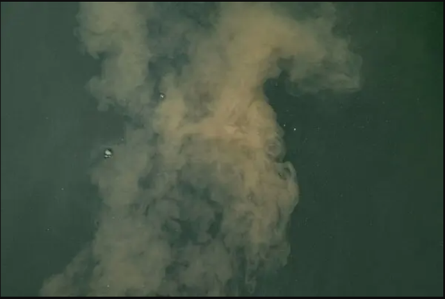 Tiếng nổ như đại bác vang lên liên tục từ lòng hồ suốt hàng trăm năm: Đáp án khiến giới khoa học sững sờ- Ảnh 3.