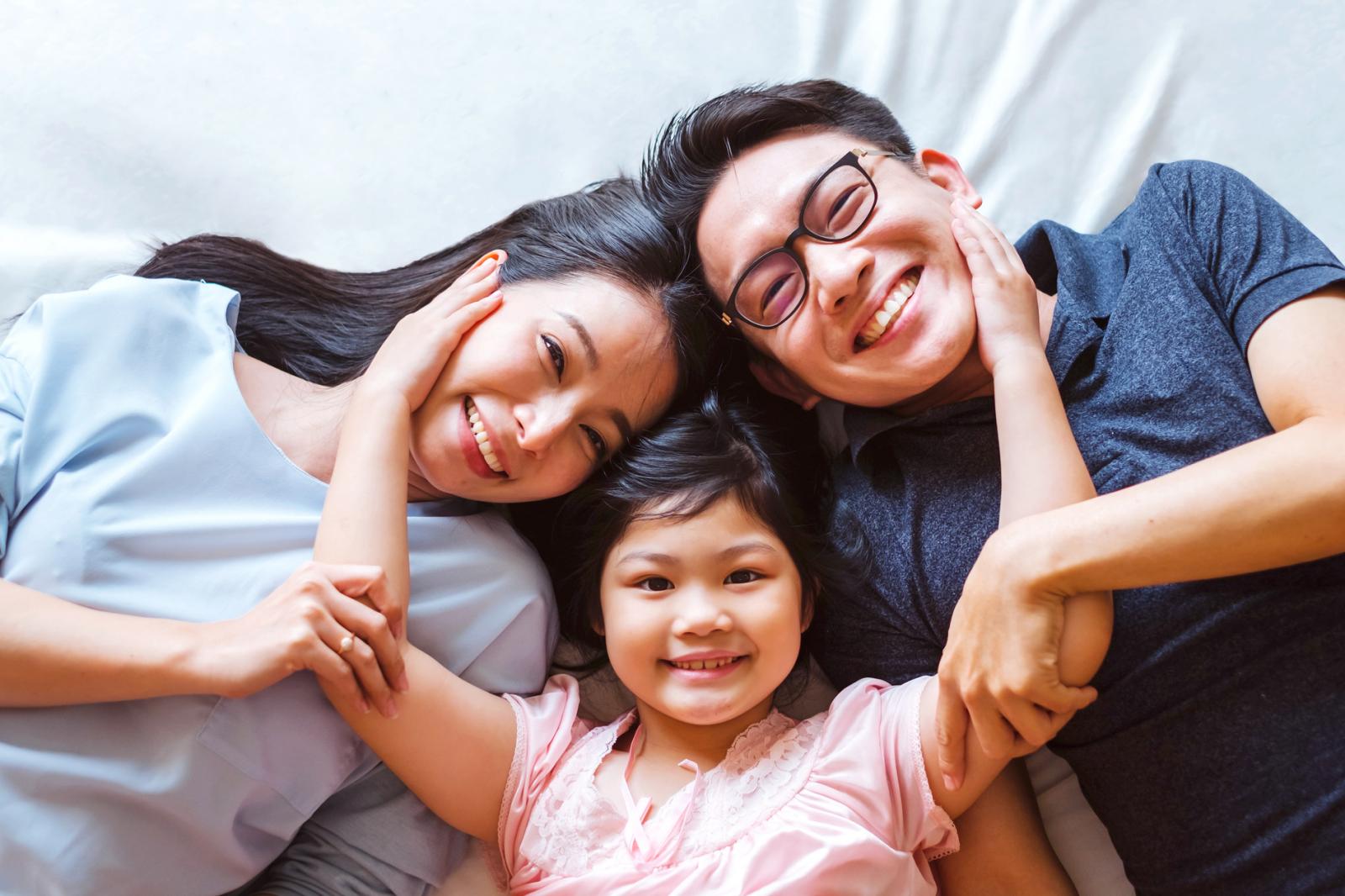 Nghề của bố hay nghề của mẹ ảnh hưởng đến con nhiều hơn? Câu trả lời hoàn toàn bất ngờ, không liên quan gì đến mức lương!- Ảnh 1.