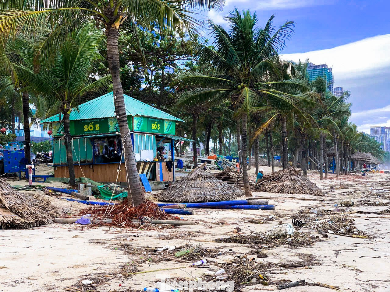 Không nhận ra bãi biển đẹp nhất Việt Nam- Ảnh 1.