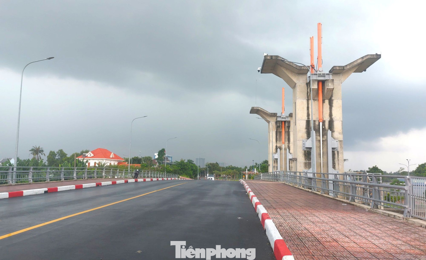 Tận thấy hệ thống tự động ngăn triều, chống ngập phía Bắc TPHCM- Ảnh 11.