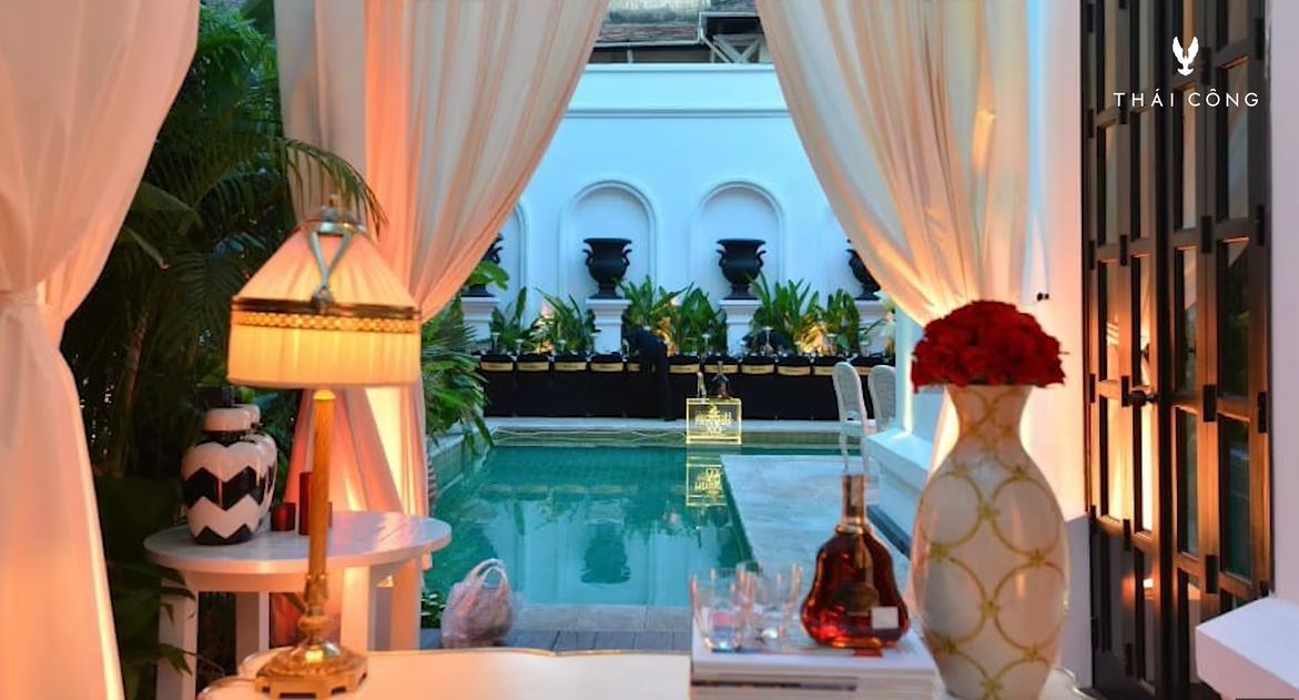 Bên trong căn nhà cổ hơn 100 năm của Quách Thái Công ở khu "đất vàng" TP.HCM- Ảnh 13. Bên trong căn nhà cổ hơn 100 năm của Quách Thái Công ở khu "đất vàng" TP.HCM- Ảnh 13.