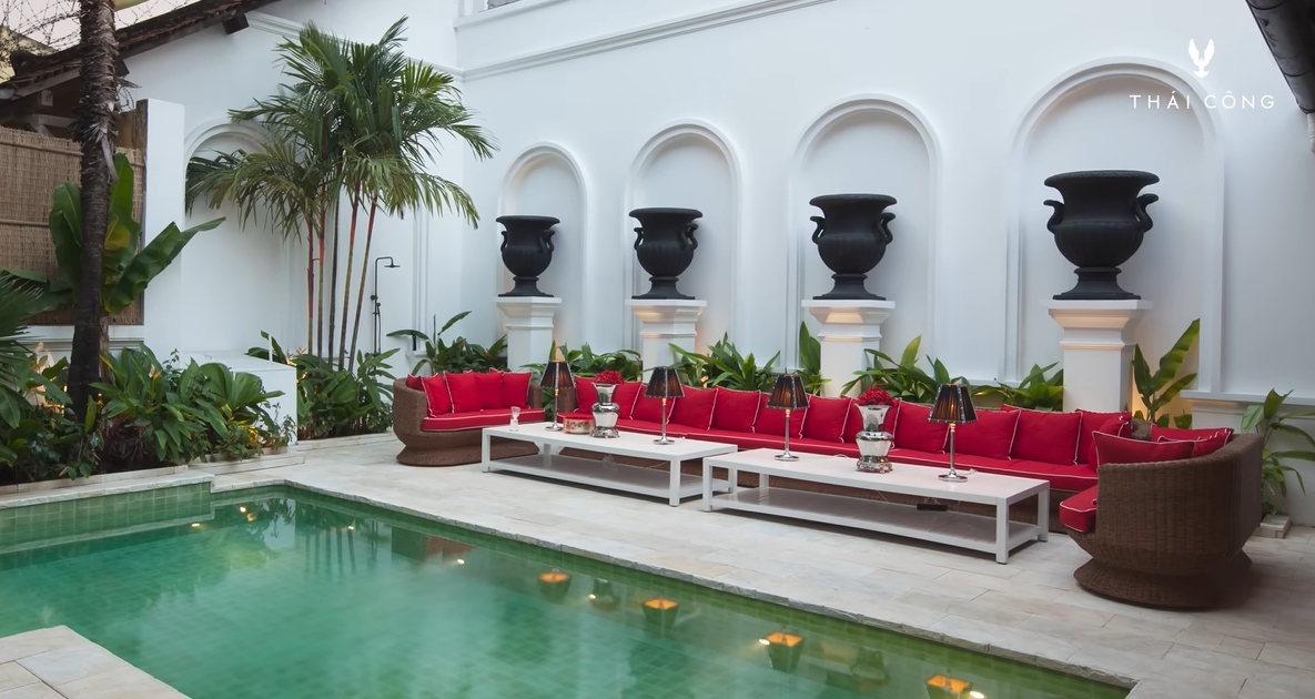 Bên trong căn nhà cổ hơn 100 năm của Quách Thái Công ở khu "đất vàng" TP.HCM- Ảnh 16. Bên trong căn nhà cổ hơn 100 năm của Quách Thái Công ở khu "đất vàng" TP.HCM- Ảnh 16.