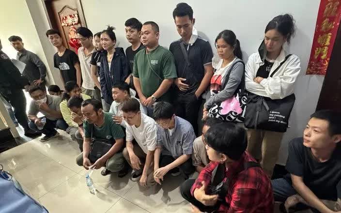 Cho đến nay, Campuchia đã trục xuất hơn 15.000 người nước ngoài liên quan đến các vụ lừa đảo trực tuyến (Ảnh: Khmer Times)