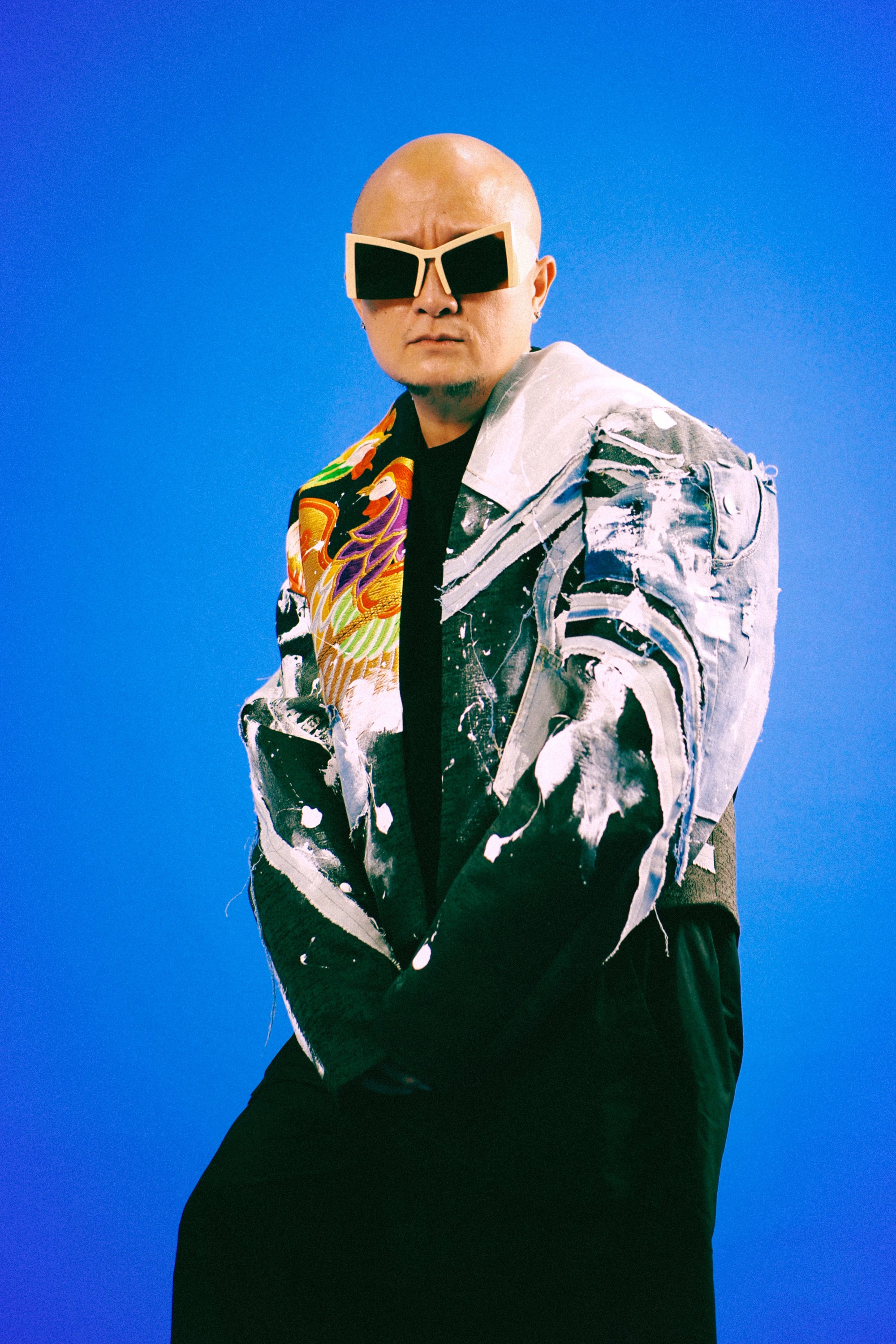 NTK đứng sau thành công của “Bắc Bling” tung BST mới phá cách khiến giới mộ điệu thời trang choáng ngợp- Ảnh 6. NTK đứng sau thành công của “Bắc Bling” tung BST mới phá cách khiến giới mộ điệu thời trang choáng ngợp- Ảnh 6.