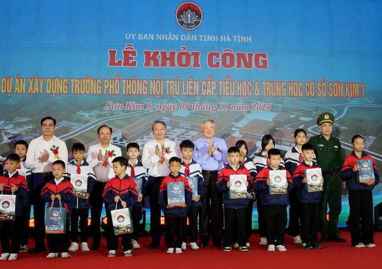 TỔNG THUẬT: Khởi công xây dựng các trường phổ thông nội trú tại các xã biên giới đất liền- Ảnh 11.
