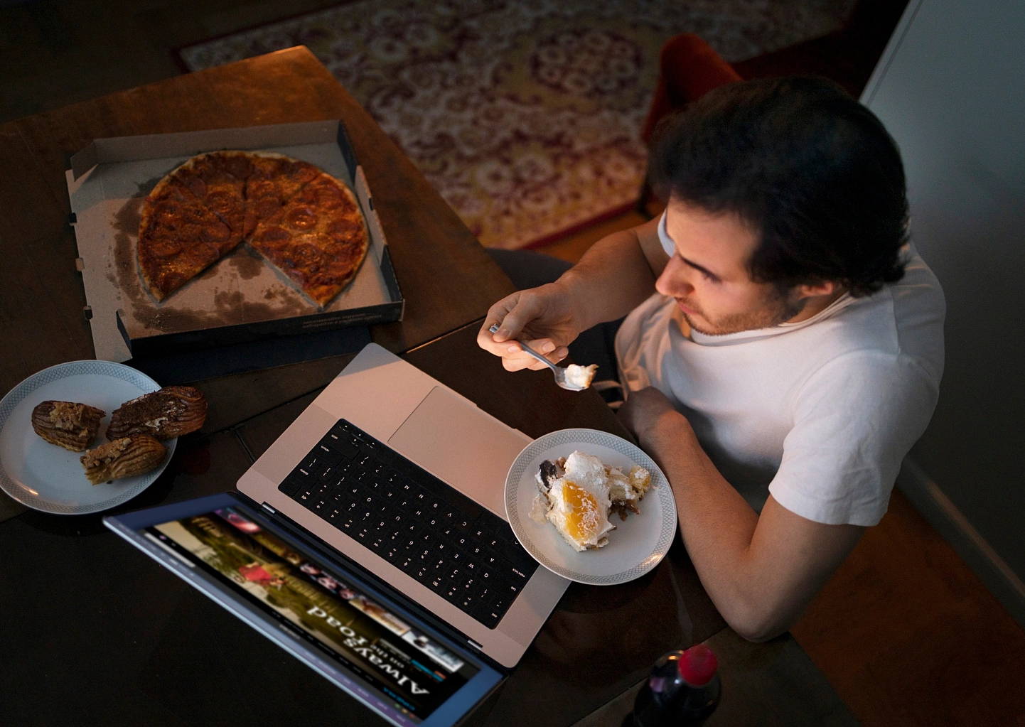 2 khung giờ trong ngày dễ béo hơn cả ăn đêm: Bác sĩ khuyến cáo nên tránh xa, nhiều người nghe xong vội thay đổi thói quen- Ảnh 2.