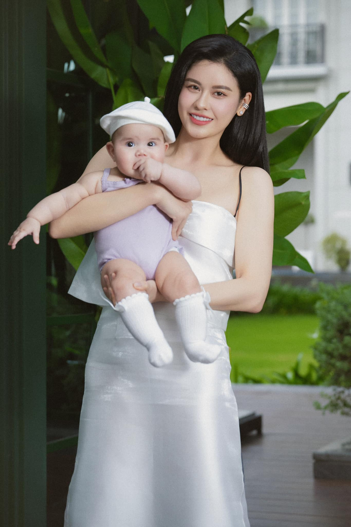 Nữ diễn viên ly hôn vẫn từng ở chung nhà chồng cũ: U40 trẻ đẹp, sống chậm sau biến cố sức khỏe- Ảnh 2. Nữ diễn viên ly hôn vẫn từng ở chung nhà chồng cũ: U40 trẻ đẹp, sống chậm sau biến cố sức khỏe- Ảnh 2.