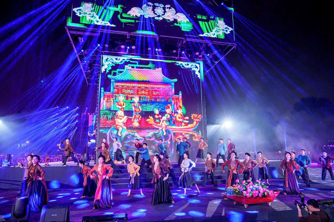 Hàng tấn thiết bị hiện đại được vận chuyển đến Hoàng Thành Thăng Long: Người đứng sau 'kế hoạch' này tiết lộ những thách thức mất ăn, mất ngủ- Ảnh 5. Hàng tấn thiết bị hiện đại được vận chuyển đến Hoàng Thành Thăng Long: Người đứng sau 'kế hoạch' này tiết lộ những thách thức mất ăn, mất ngủ- Ảnh 5.