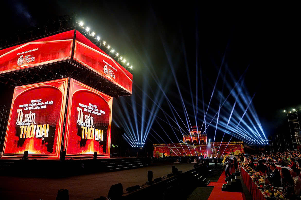 Hàng tấn thiết bị hiện đại được vận chuyển đến Hoàng Thành Thăng Long: Người đứng sau 'kế hoạch' này tiết lộ những thách thức mất ăn, mất ngủ- Ảnh 2. Hàng tấn thiết bị hiện đại được vận chuyển đến Hoàng Thành Thăng Long: Người đứng sau 'kế hoạch' này tiết lộ những thách thức mất ăn, mất ngủ- Ảnh 2.