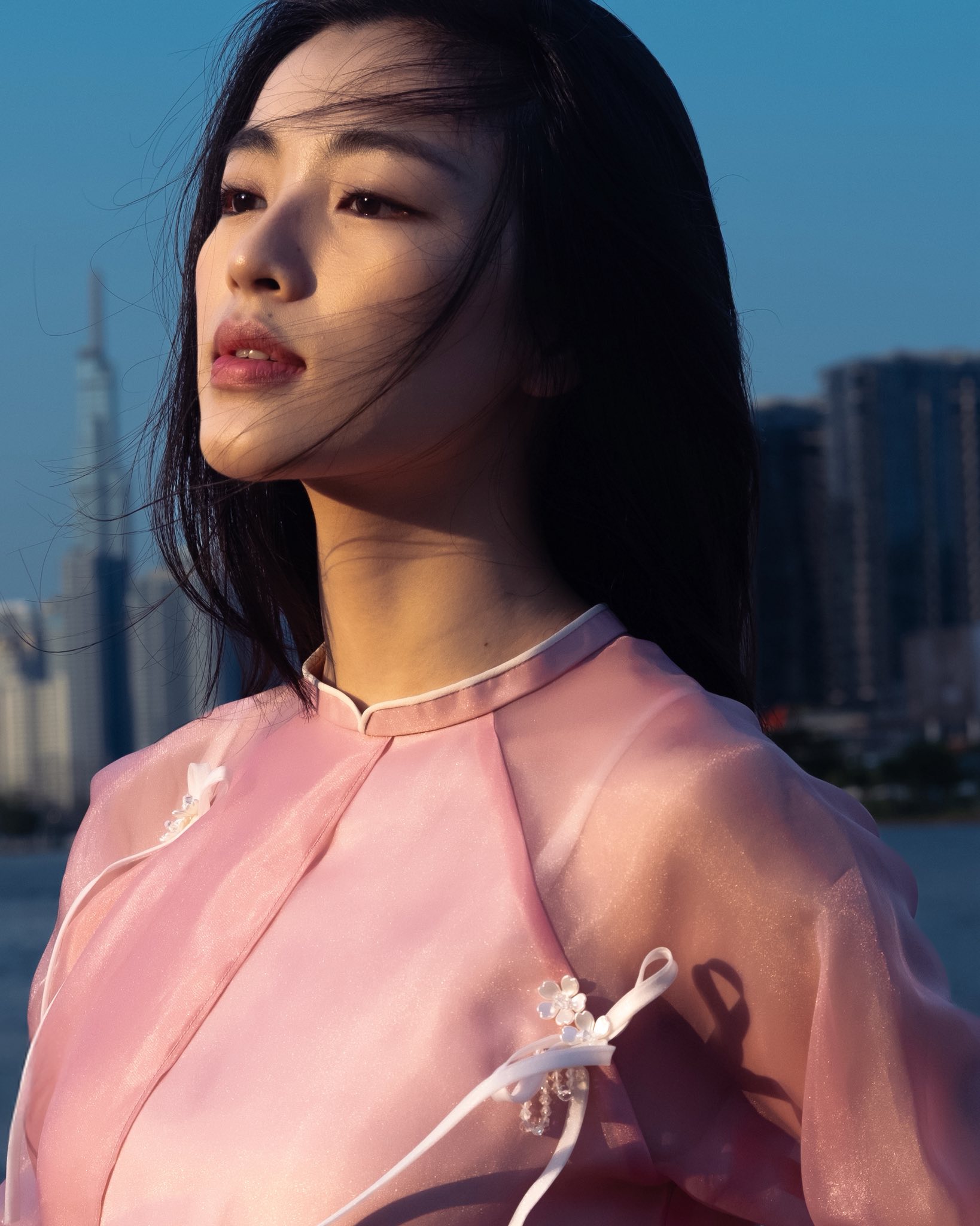 Vbiz có mỹ nhân đẹp đến mức được ví như Thư Kỳ, gì cũng có nhưng mãi không thể bật lên- Ảnh 4. Vbiz có mỹ nhân đẹp đến mức được ví như Thư Kỳ, gì cũng có nhưng mãi không thể bật lên- Ảnh 4.