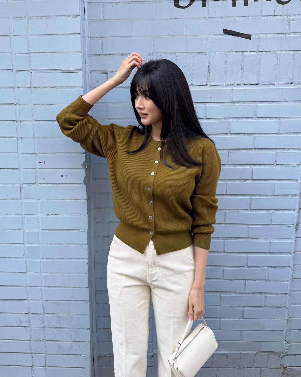 6 món thời trang giúp chị em xây dựng phong cách tối giản cực xuất sắc, sang năm vẫn mặc đẹp- Ảnh 3.