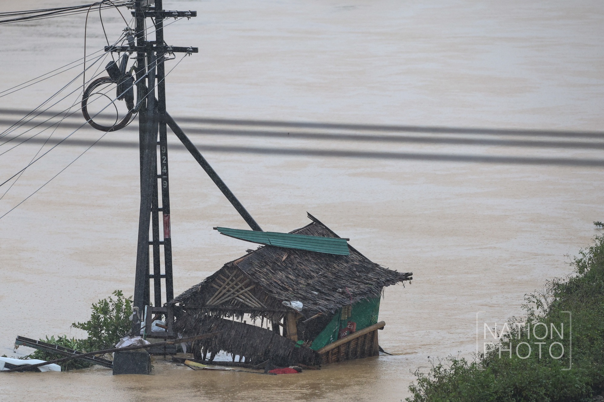 Thái Lan hoang tàn vì lũ- Ảnh 4. Thái Lan hoang tàn vì lũ- Ảnh 4.
