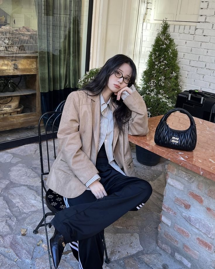 Chồng kiếm 100 triệu/tháng, chỉ đưa vợ 10 triệu không hơn- Ảnh 1.