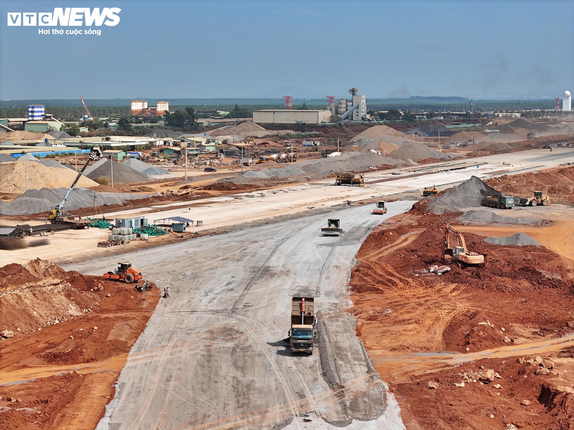 Cận cảnh hệ thống chứa nhiên liệu hơn 2.800 tỷ ở sân bay Long Thành- Ảnh 10.