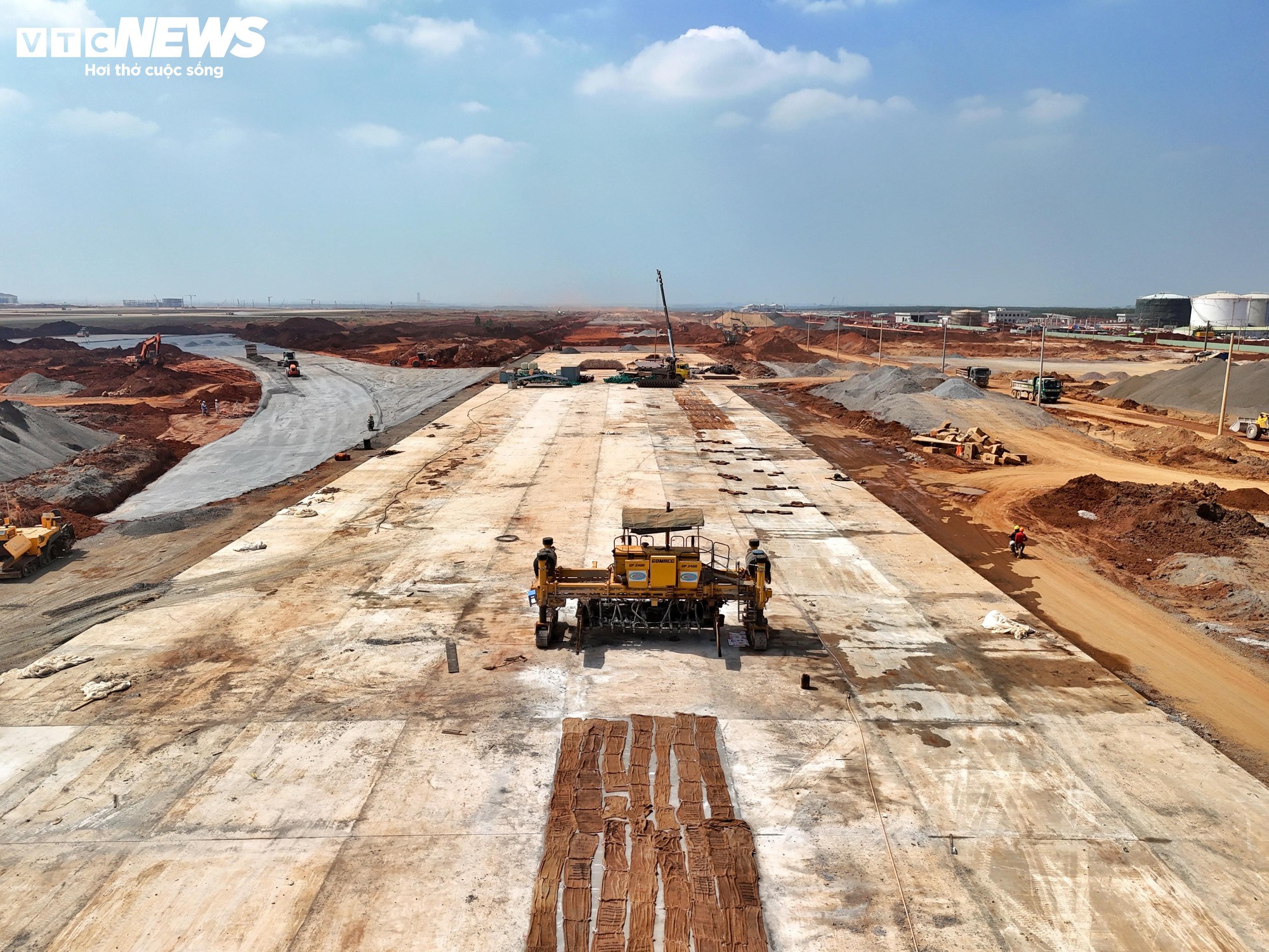 Cận cảnh hệ thống chứa nhiên liệu hơn 2.800 tỷ ở sân bay Long Thành- Ảnh 12.