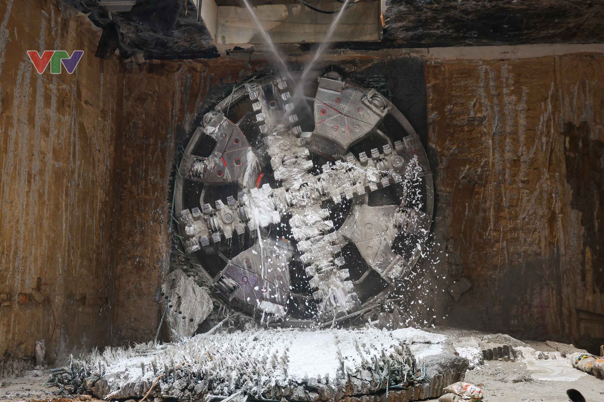 Máy đào hầm "Thần Tốc" về đích, hoàn thành khoan 4 ga ngầm tuyến Metro Nhổn - ga Hà Nội- Ảnh 3.